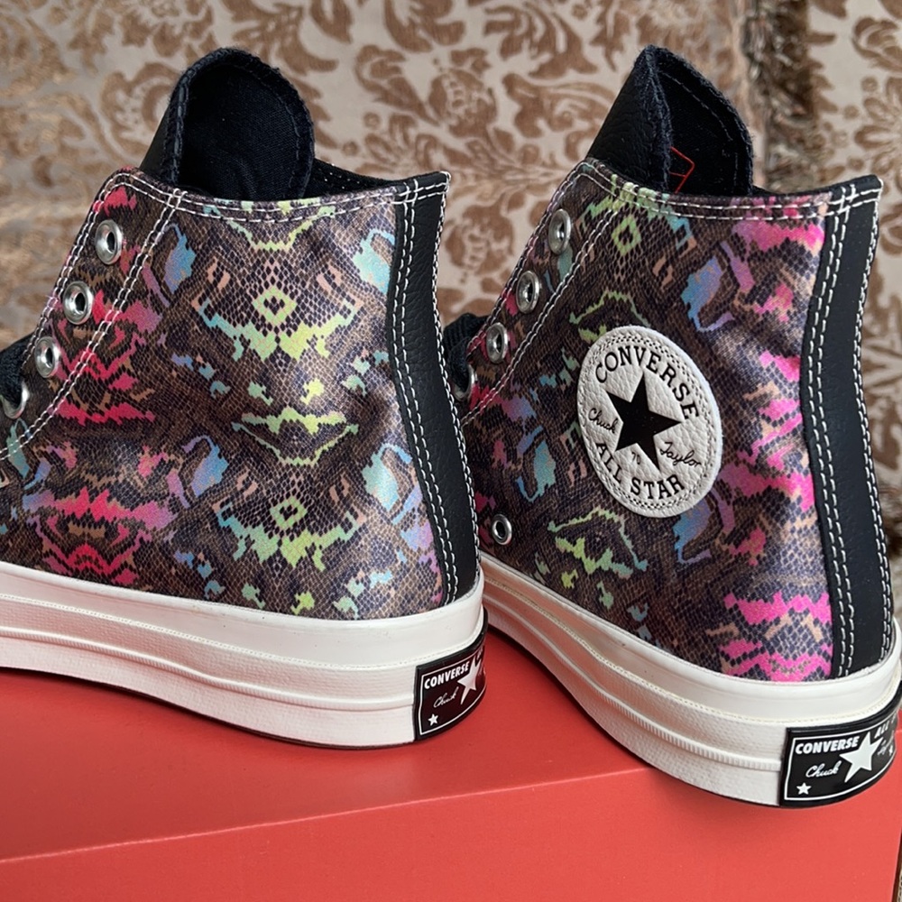 Converse Chuck 70 Hi ‘Digital Daze -Snakeskin’ WM 570264C
BLACK/HYPER PINK/EGRET - Picture 14 of 16